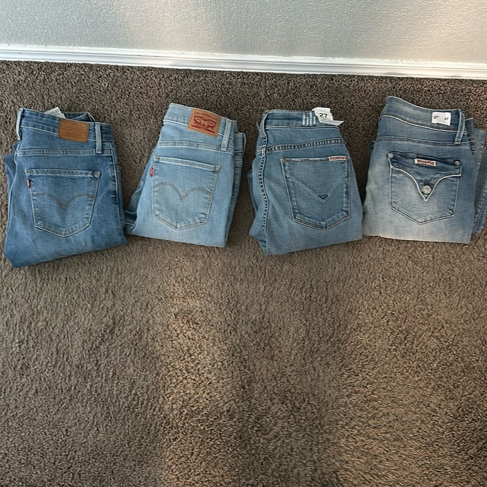 4 pack of women's Skinny jeans